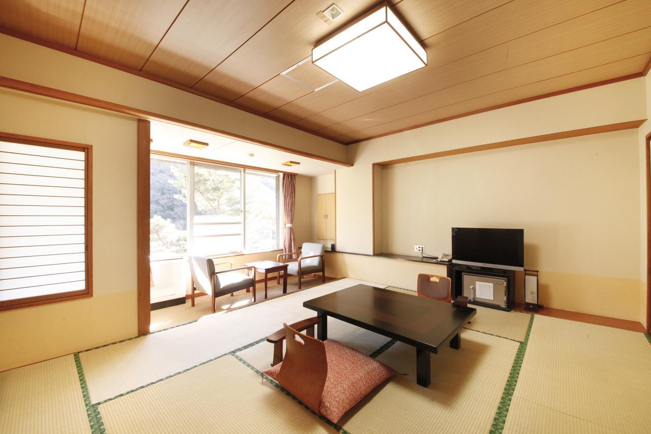 Minobu Shimobe Hotel מראה חיצוני תמונה