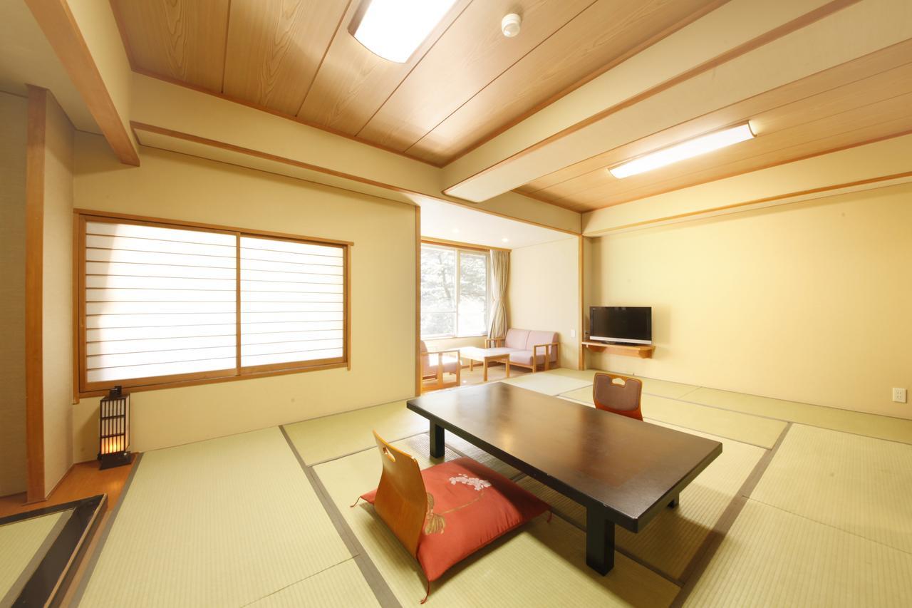 Minobu Shimobe Hotel מראה חיצוני תמונה